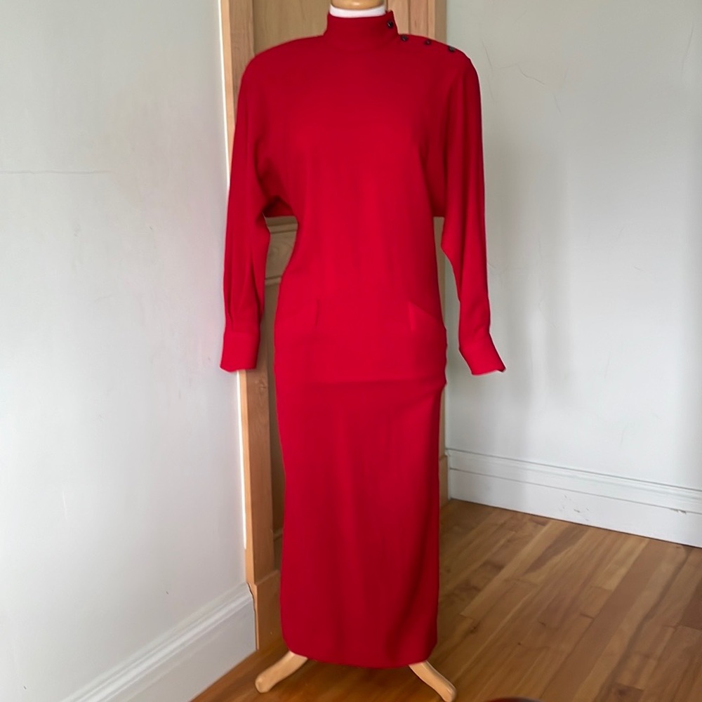 🎉 HOST PICK 🎉  Vintage Malcolm Pearce/Holt Renfrew Long Red Gown, Size 6 🇨🇦